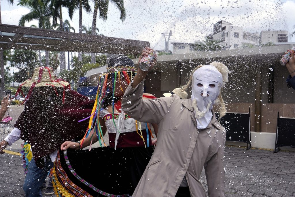 El feriado de Carnaval se celebrará el 16 y 17 de febrero de 2026.